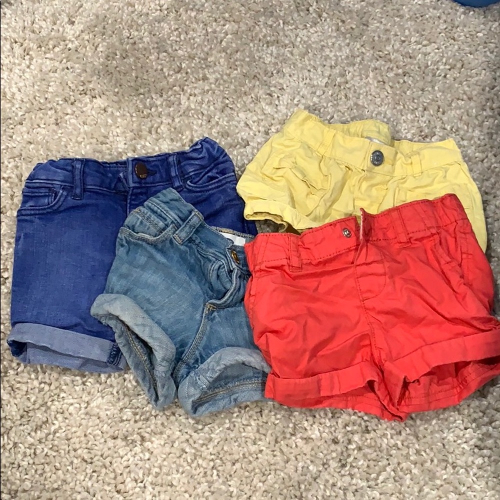 Bundle of 4 shorts